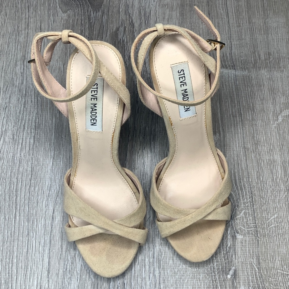 steve madden // nude criss-cross strappy heel